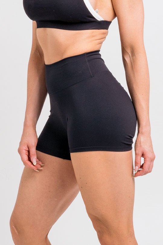 black scrunch butt short