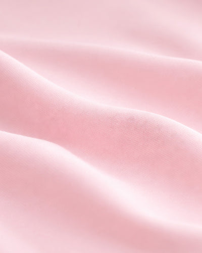 SoftSculpt fabric detail, Petal Pink, Everyday Capri Legging | MAKAI